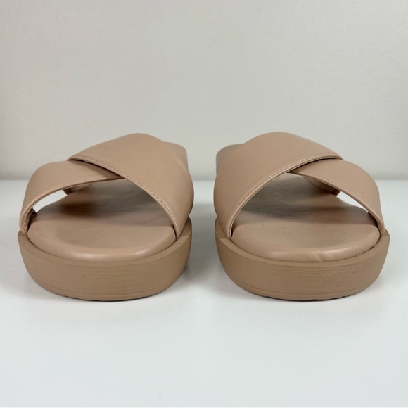 Sandals - Picture 2 of 9